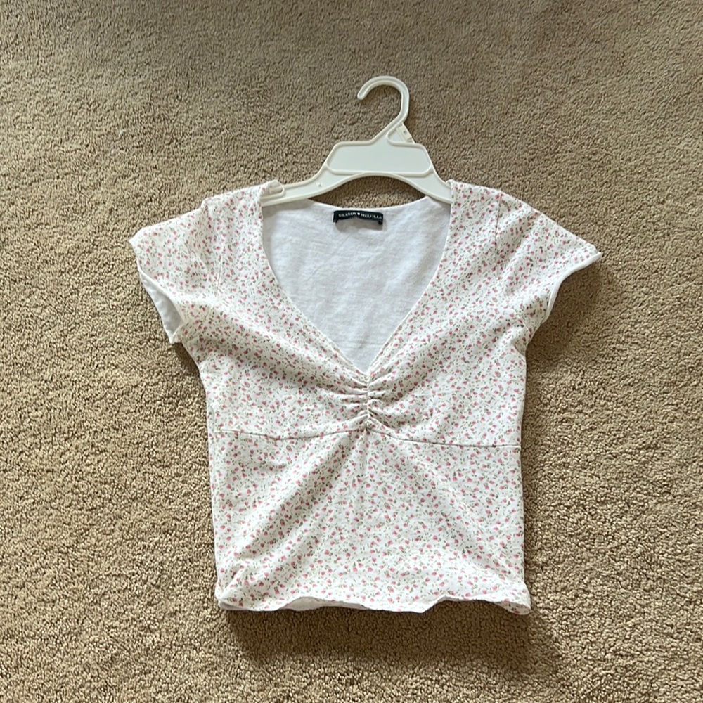 brandy melville short sleeve shirt